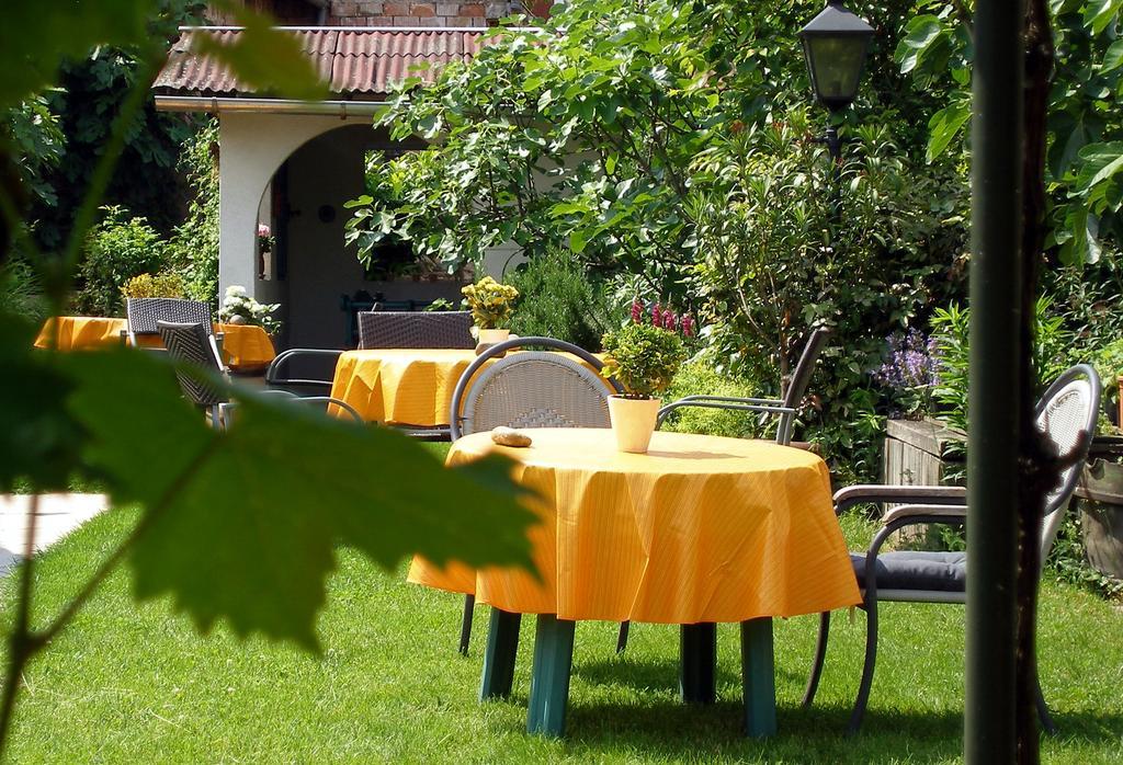 Apartment Gaestehaus Im Malerwinkel-rhodt
